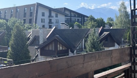 Просторен двустаен апартамент с панорамна гледка към Пирин – само на 8 км от Банско